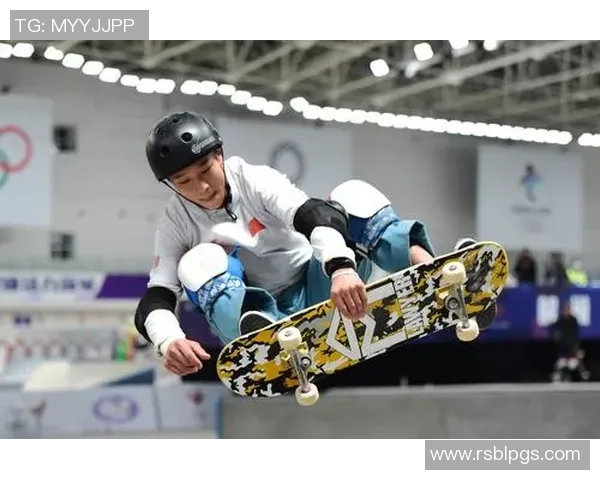 南京滑板队奋勇拼搏在滑板精英赛中的精彩历程与成长故事